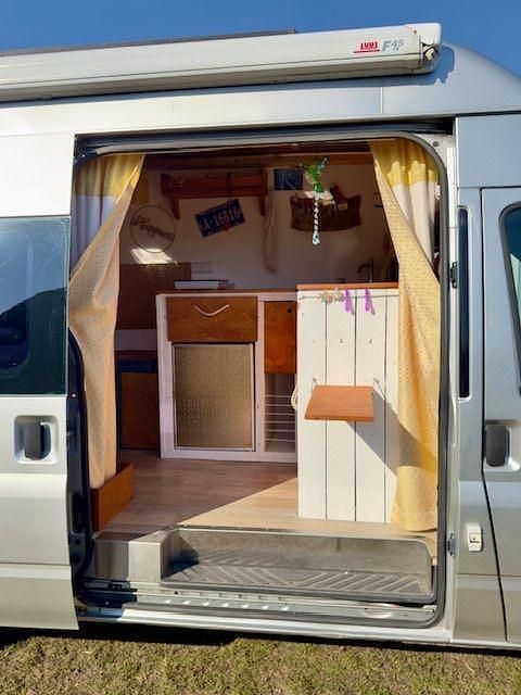 Gebraucht Ford Transit 101 PS (74 kW) 2005 Silber Van / Kleinbus