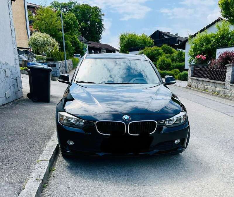 Schwarz Gebraucht 2013 BMW 320 Kombi | 5.200 € (Guter Preis) - Bild 1/4