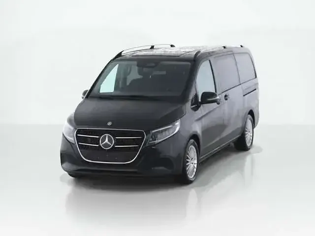 Gebraucht Mercedes V220 Style 163 PS (119 kW) 2025 Schwarz Van / Kleinbus
