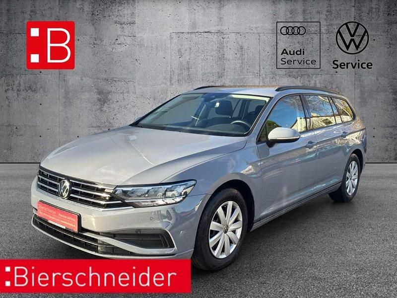 Gebraucht VW Passat 150 PS (110 kW) 2024 Grau Kombi