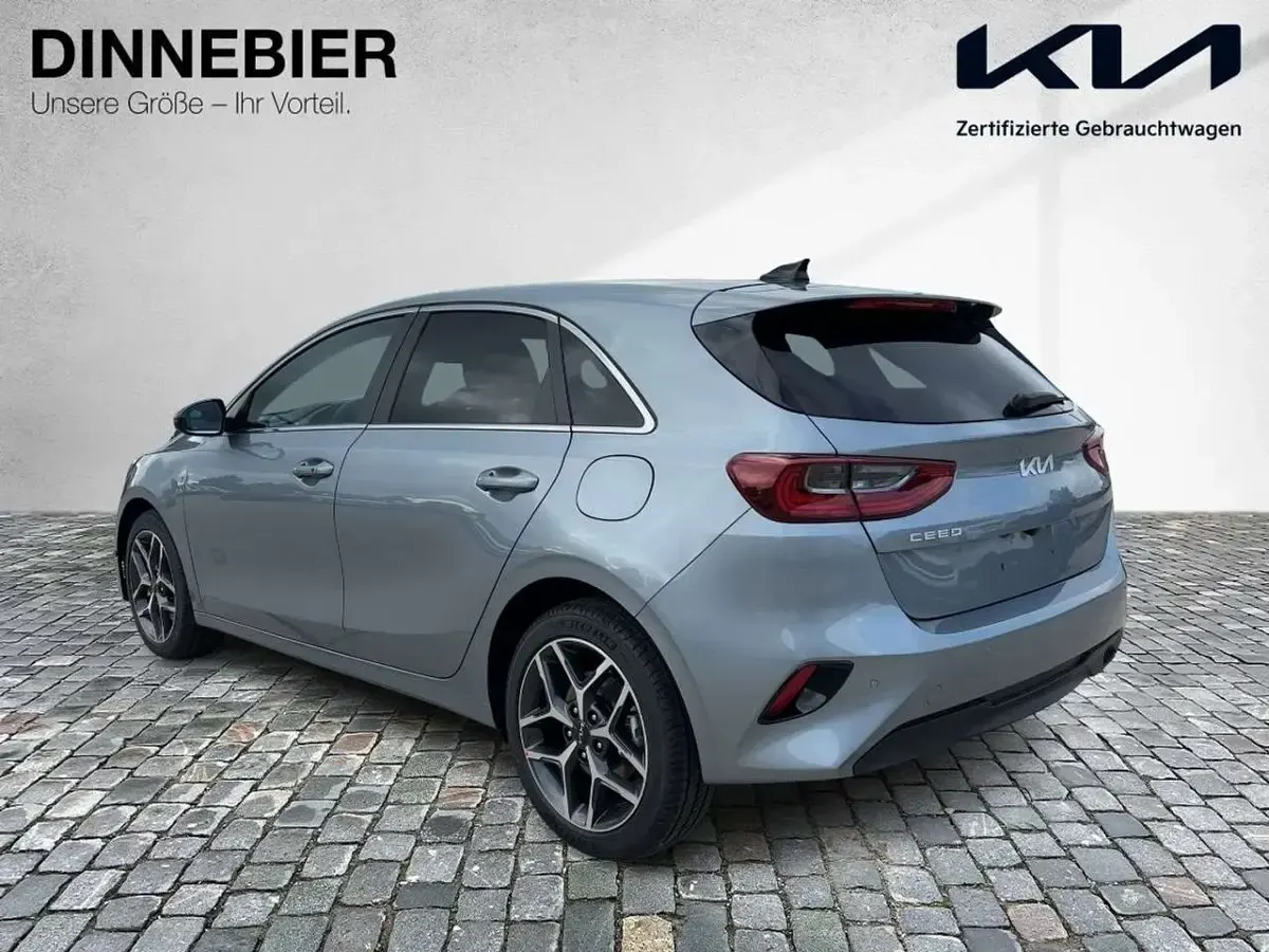 Nowe Kia Ceed Platinum 140 KM (102 kW) 2025 Srebrny Hatchback