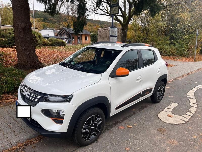 Gebraucht Dacia Spring Essentiel 33 kW (45 PS) 2023 Weiß Kleinwagen