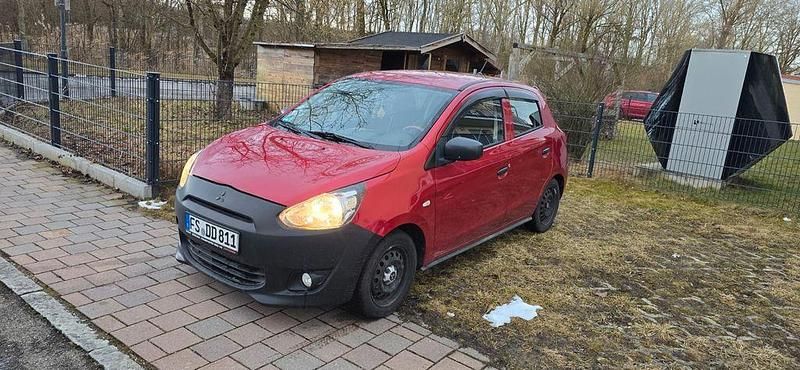 Gebraucht Mitsubishi Space Star Diamant Edition 71 PS (52 kW) 2014 Rot Van / Kleinbus