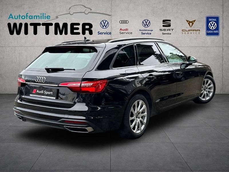 Gebraucht Audi A4 150 PS (110 kW) 2022 Schwarz Kombi