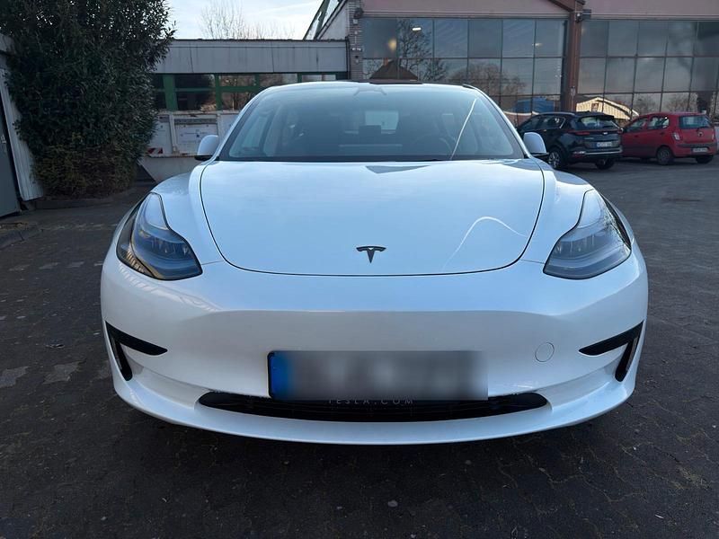Gebraucht Tesla Model 3 208 kW (283 PS) 2022 Weiß Limousine