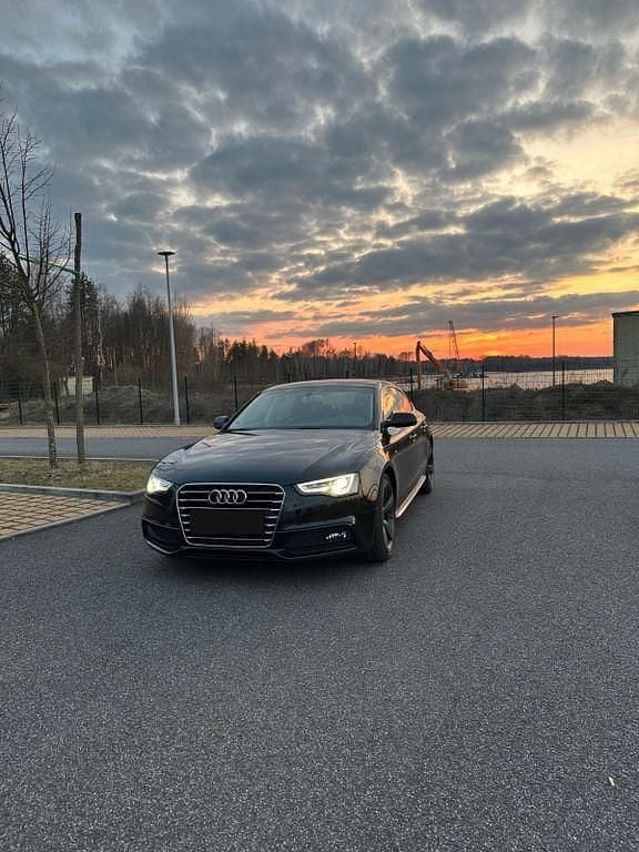 Schwarz Gebraucht 2016 Audi A5 Sportback S-Line Limousine | 17.600 € (Fairer Preis) - Bild 1/4