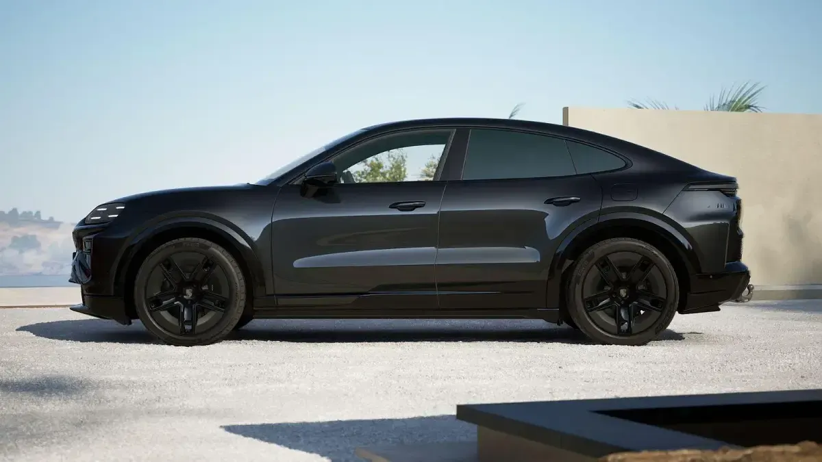 Neu Porsche Cayenne Turbo Coupe 22 kW (30 PS) 2026 Schwarz SUV