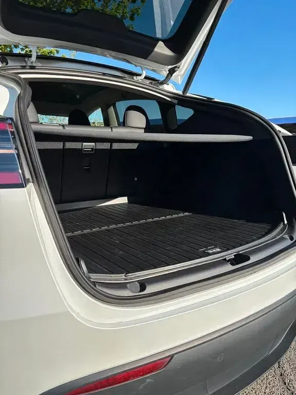 Brugt Tesla Model Y 274 kW (373 HK) 2024 Hvid SUV