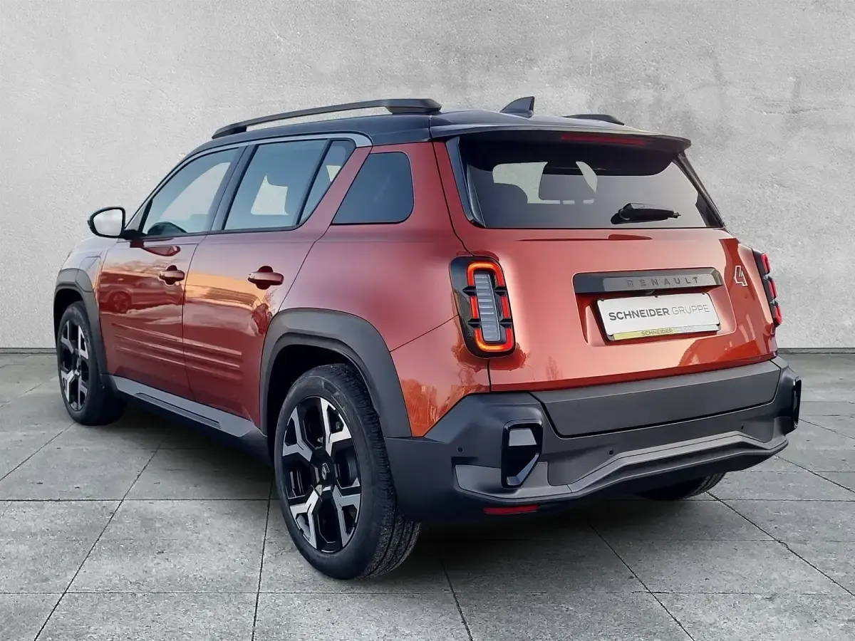 Gebraucht Renault 4 E-Tech Komfort 110 kW (150 PS) 2026 Braun SUV