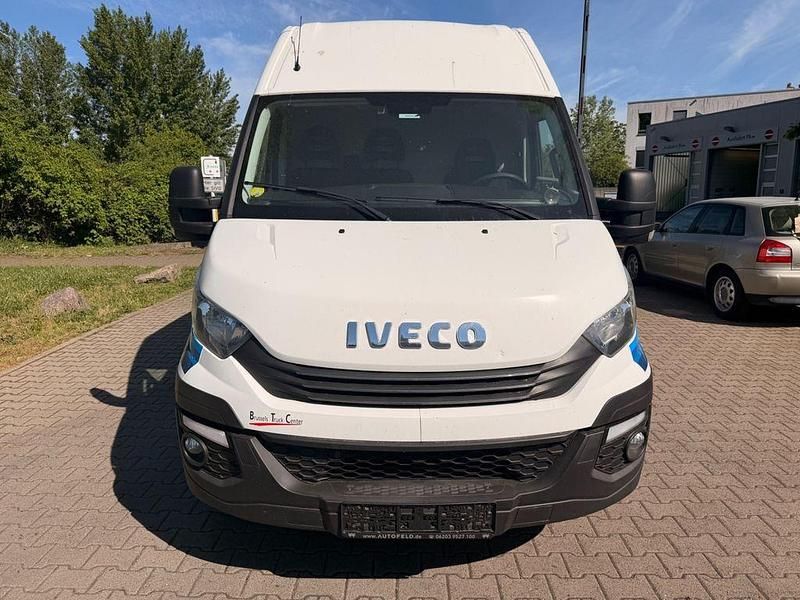 Occasion Iveco Daily 179 ch (131 kW) 2016 Blanc Berline