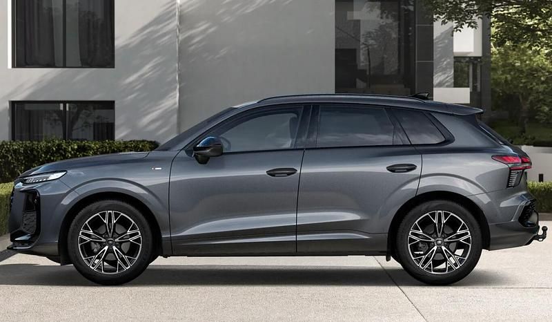 Nuova Audi Q3 Advanced 150 CV (110 kW) 2025 Grigio SUV