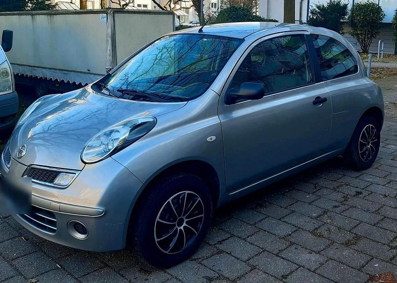 Gebraucht Nissan Micra 65 PS (47 kW) 2010 Silber Kleinwagen