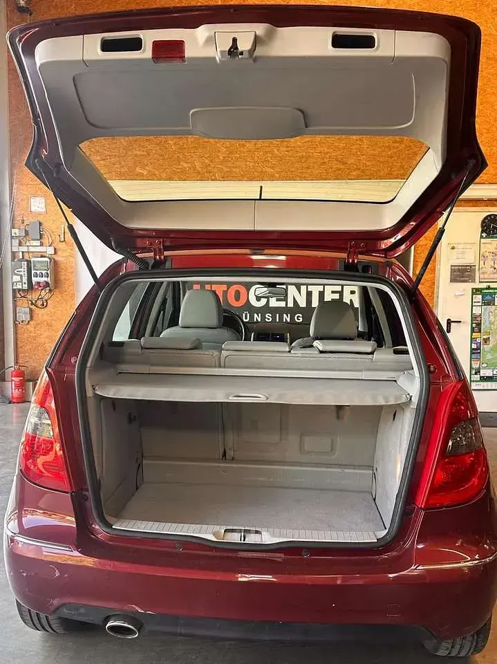 Gebraucht Mercedes A180 109 PS (80 kW) 2008 Rot Kleinwagen