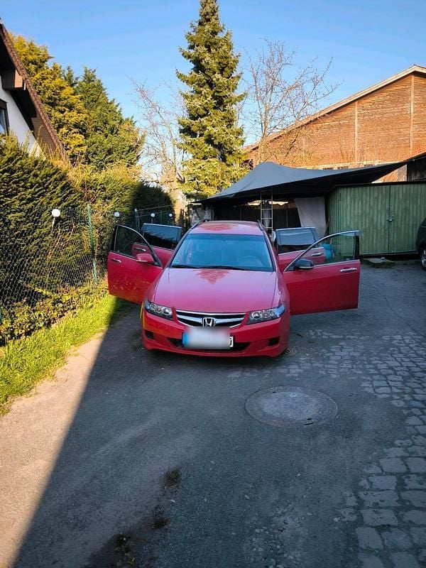 Gebraucht Honda Accord 140 PS (102 kW) 2007 Rot Kombi