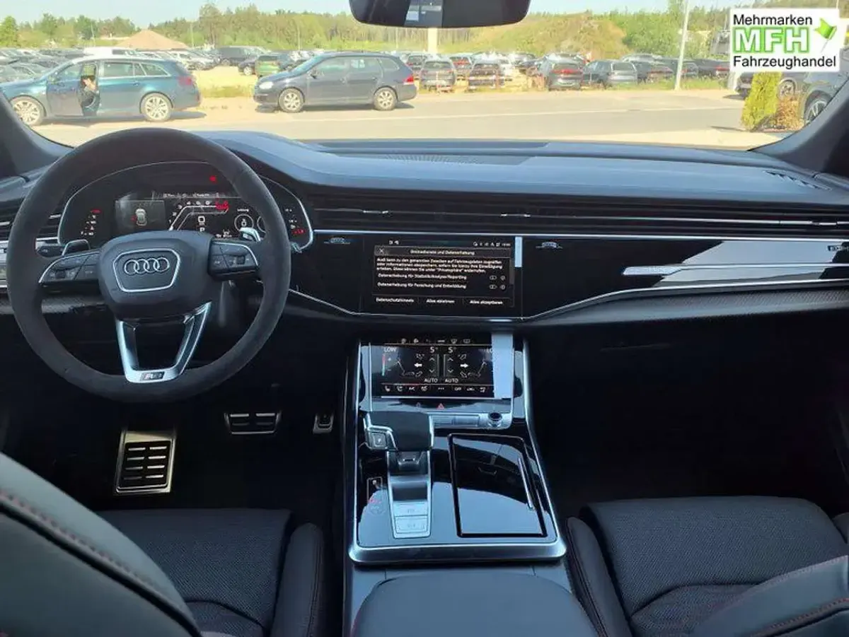 Gebraucht Audi Q8 640 PS (470 kW) 2026 Mythosschwarz metallic SUV
