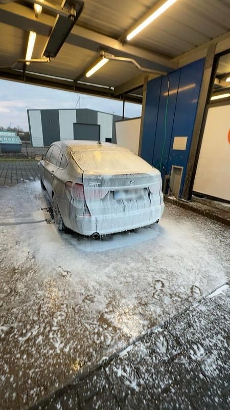 Gebraucht BMW 535 M Performance 306 PS (225 kW) 2010 Grau Limousine