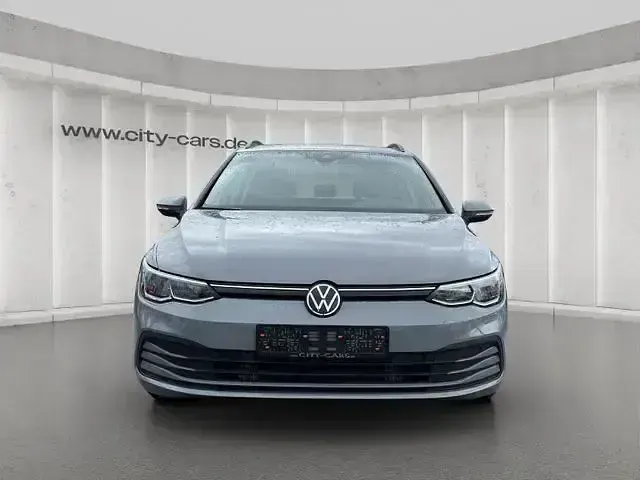 Gebraucht VW Golf VIII Life 150 PS (110 kW) 2022 Grau Kombi