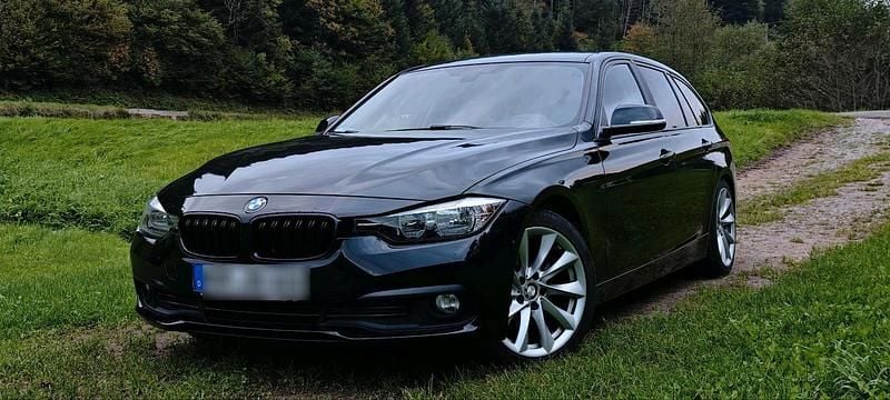 Schwarz Gebraucht 2016 BMW 320 Kombi | 14.000 € (Teuer) - Bild 1/4