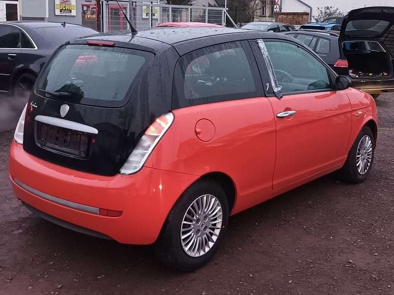 Gebraucht Lancia Ypsilon 60 PS (44 kW) 2007 Orange 3 Kleinwagen