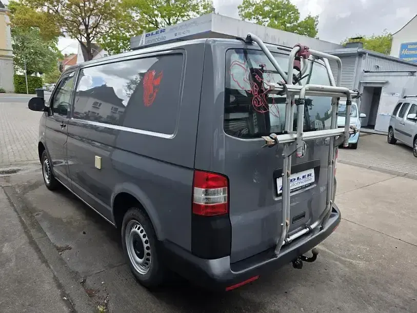 Gebraucht VW T5 102 PS (75 kW) 2014 Grau Van