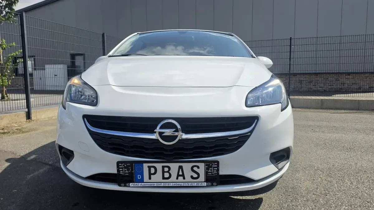Gebraucht Opel Corsa Edition 90 PS (66 kW) 2016 Weiß Kleinwagen