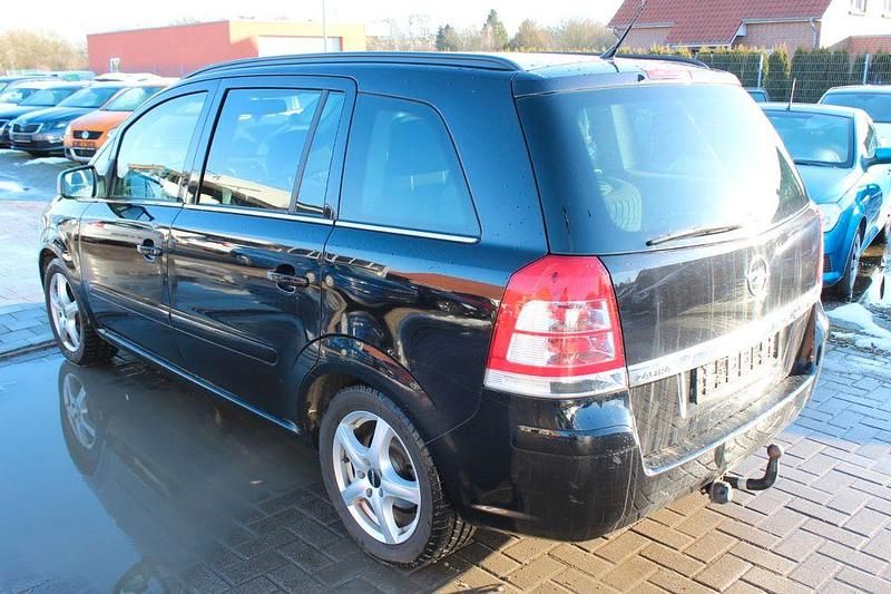 Gebraucht Opel Zafira 120 PS (88 kW) 2010 Schwarz Van / Kleinbus