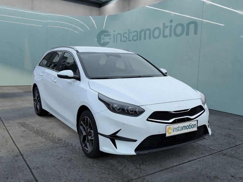 Weiß Neu 2025 Kia Ceed Sportswagon Kombi | 30.349 € (Fairer Preis) - Bild 1/3