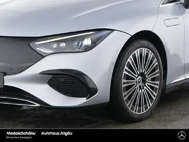 Gebraucht Mercedes EQE300 180 kW (245 PS) 2025