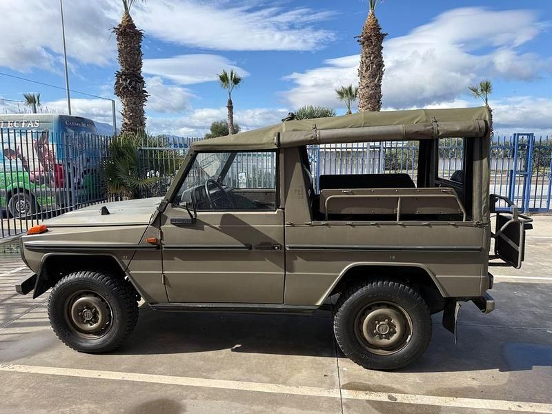 Gebraucht Mercedes G300 88 PS (64 kW) 1986 Grün SUV