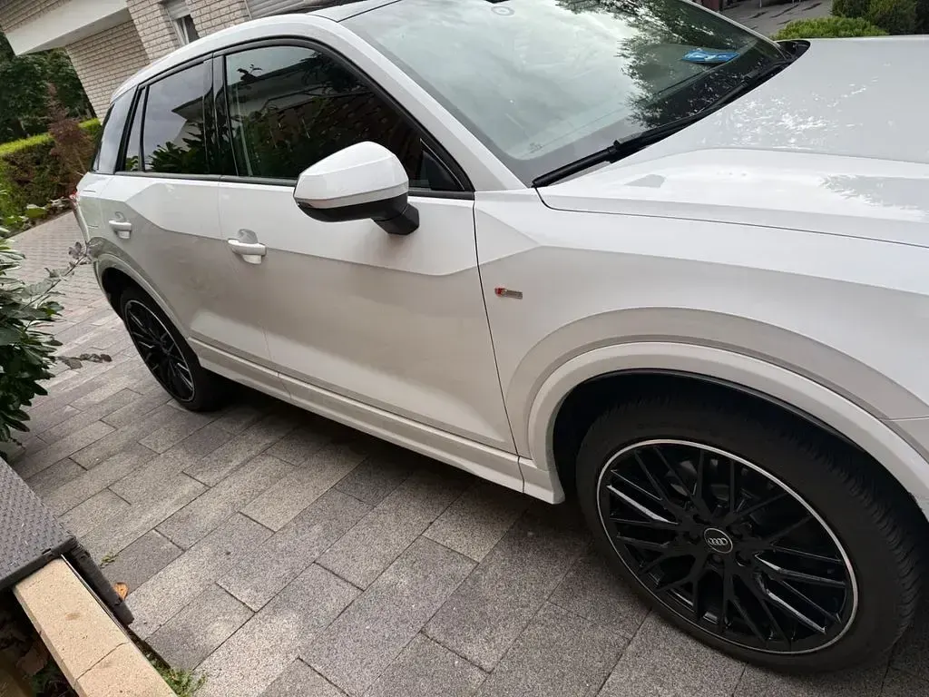 Gebraucht Audi Q2 S-Line 150 PS (110 kW) 2017 Weiß SUV