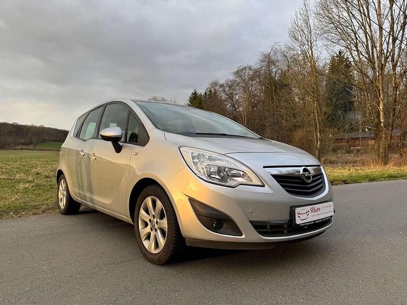Starsilber iii m2 Gebraucht 2010 Opel Meriva Edition Van / Kleinbus | 4.890 € (Guter Preis) - Bild 1/4
