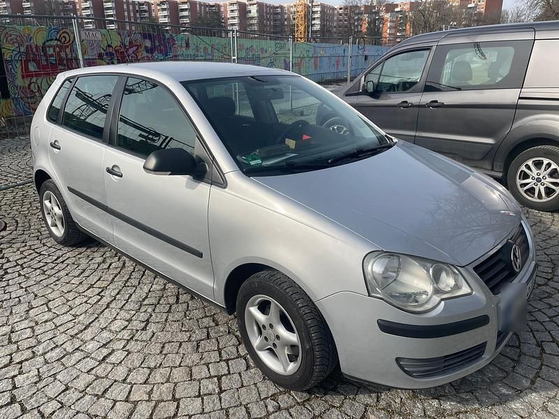 Gebraucht VW Polo 64 PS (47 kW) 2006 Silber Kleinwagen