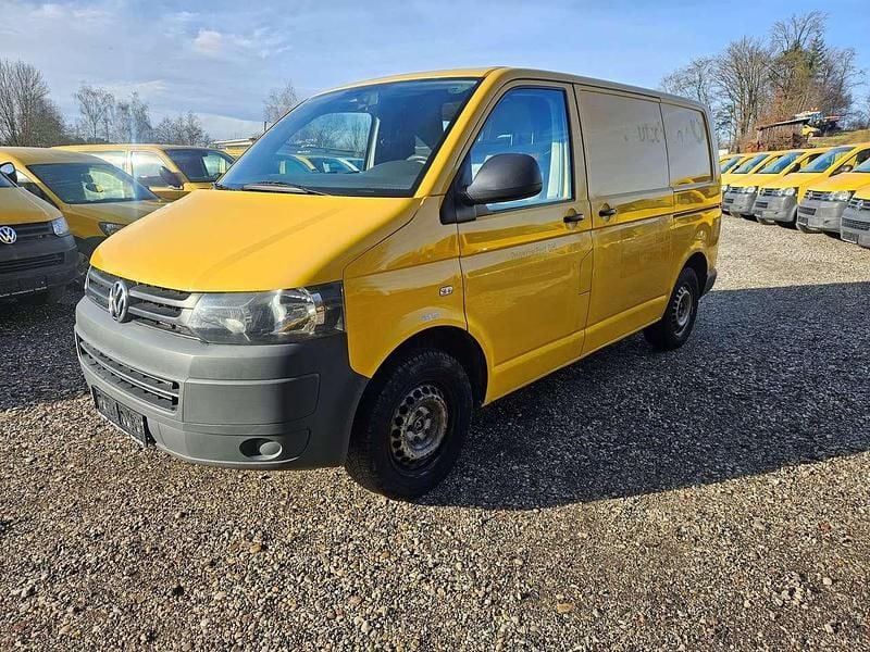 Gebraucht VW T5 84 PS (61 kW) 2012 Ginstergelb r1032 Van