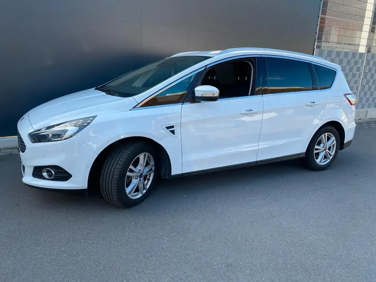 Gebraucht Ford S-MAX S 190 PS (139 kW) 2019 Weiß Van / Kleinbus