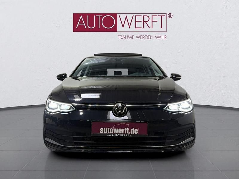 Gebraucht VW Golf VIII Active 150 PS (110 kW) 2022 Schwarz Limousine