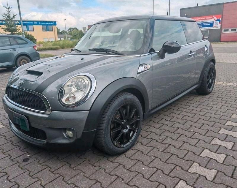 Grau Gebraucht 2009 Mini Cooper S Kleinwagen | 5.700 € (Fairer Preis) - Bild 1/4