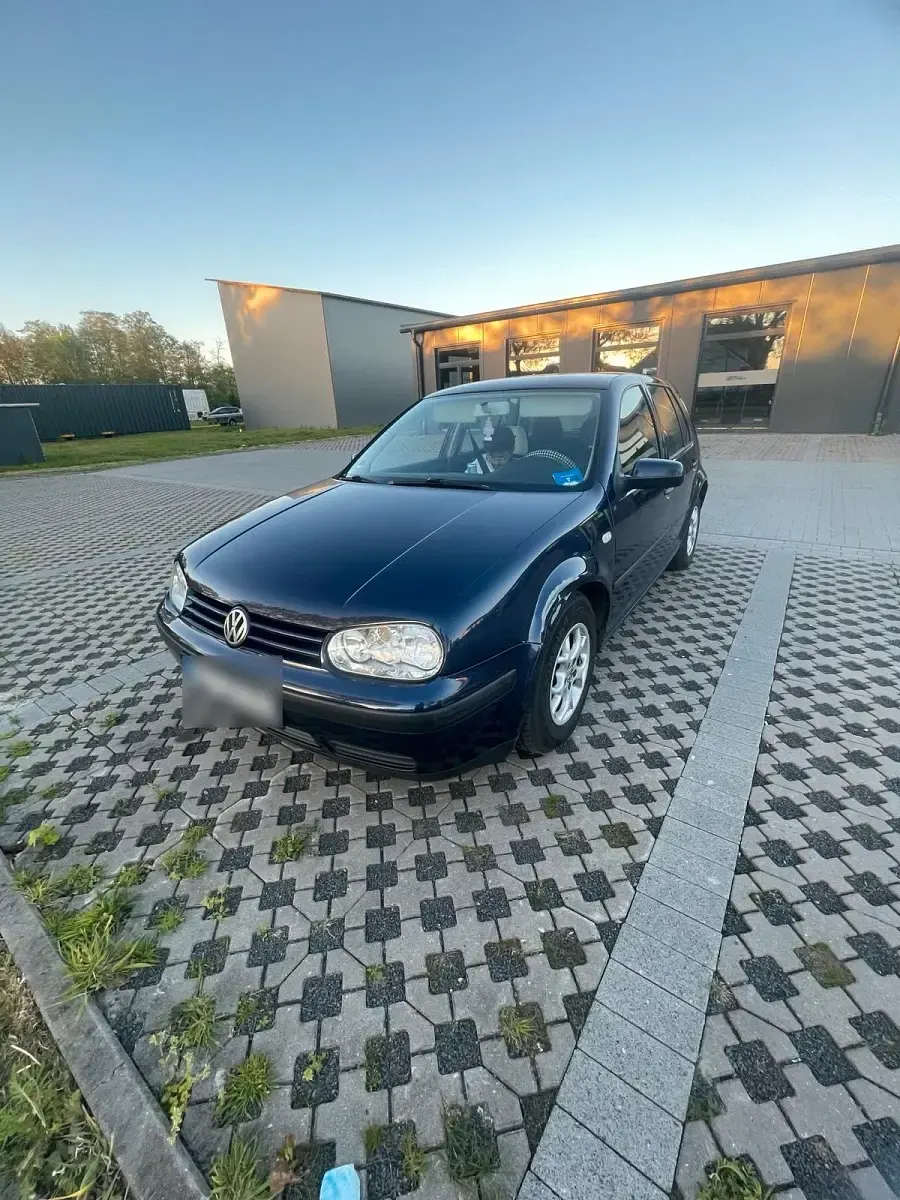 Gebraucht VW Golf IV 75 PS (55 kW) 2000 Blau Limousine