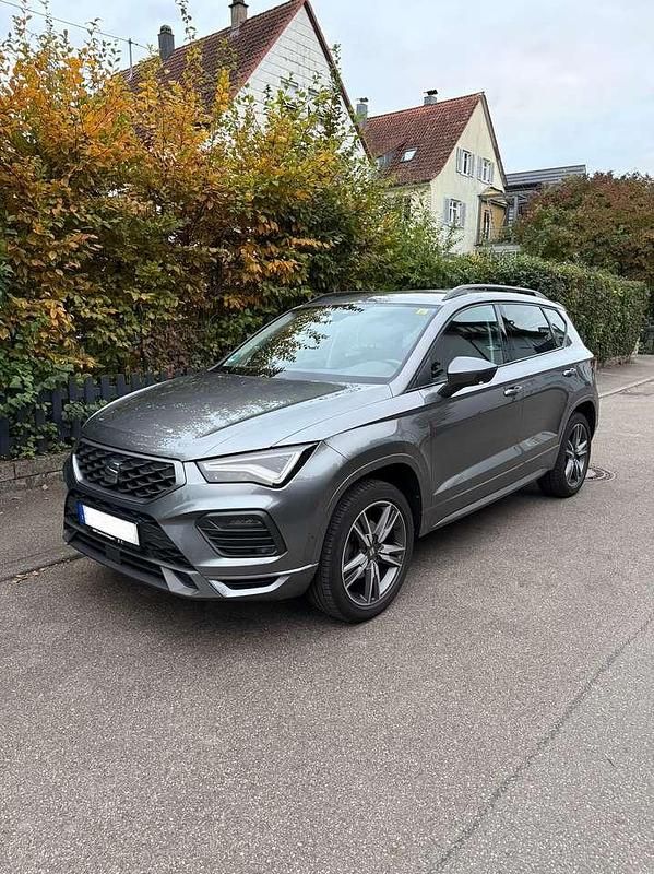 Grau Gebraucht 2023 Seat Ateca FR SUV | 27.900 € (Fairer Preis) - Bild 1/4