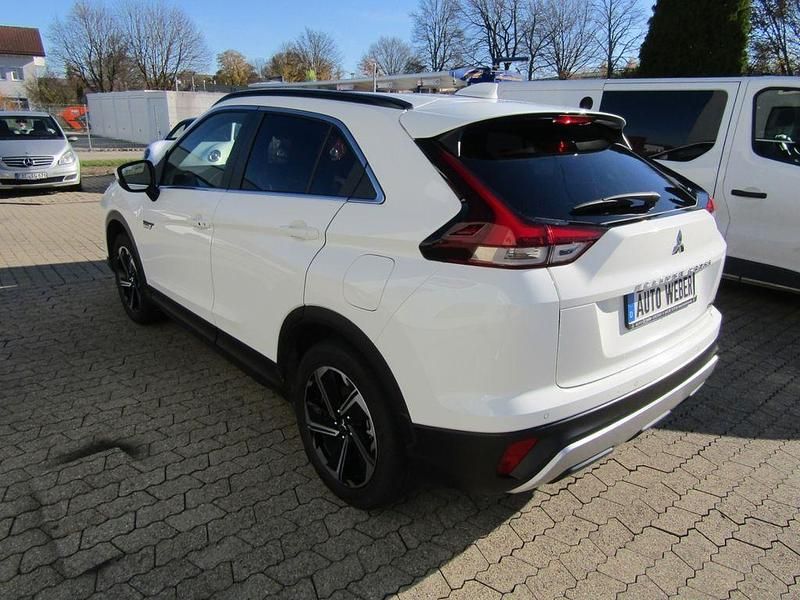 Gebraucht Mitsubishi Eclipse Cross Plus 188 PS (138 kW) 2022 Weiß SUV