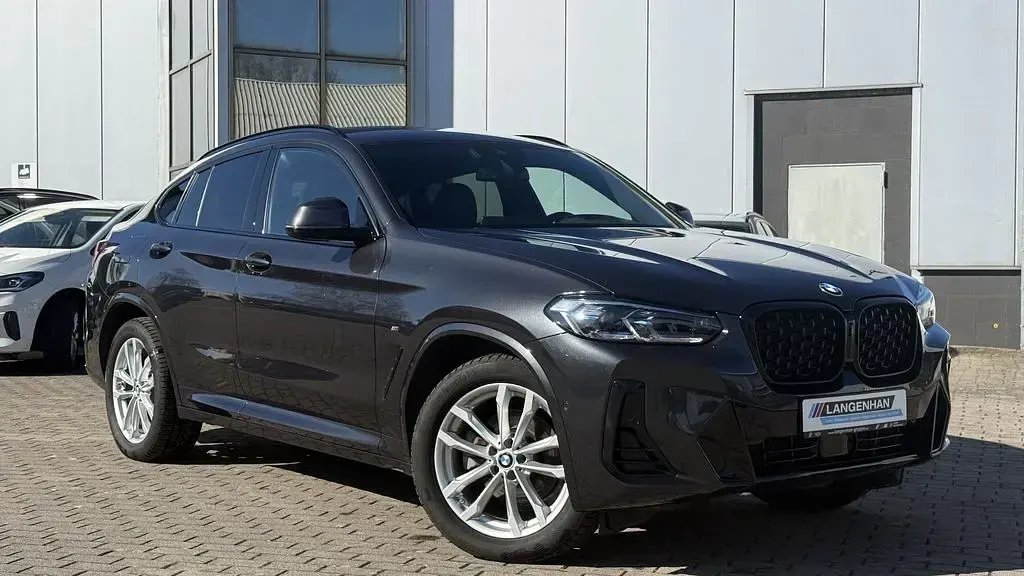 Gebraucht BMW X4 M Sport 190 PS (139 kW) 2023 Grau SUV