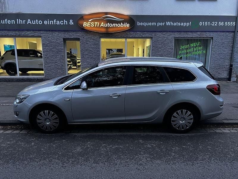 Silber Gebraucht 2011 Opel Astra Innovation Kombi | 4.999 € (Guter Preis) - Bild 1/3