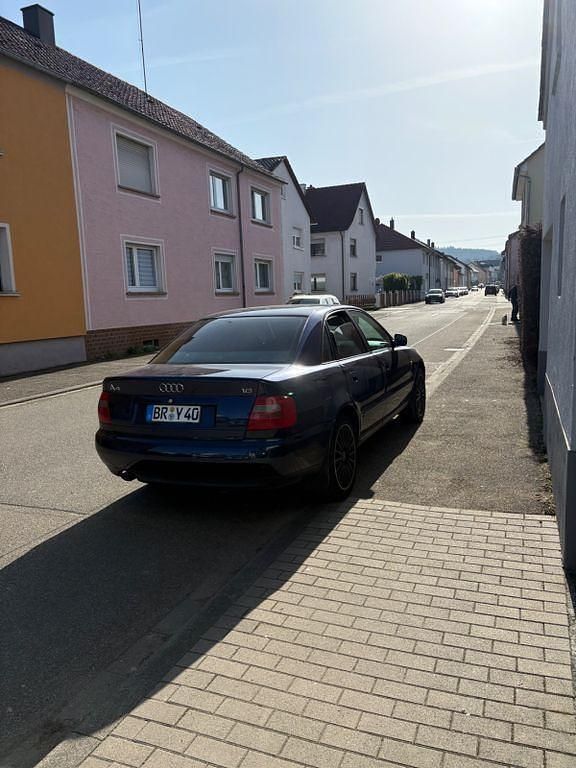 Usata Audi A4 101 CV (74 kW) 1997 Blu Berlina