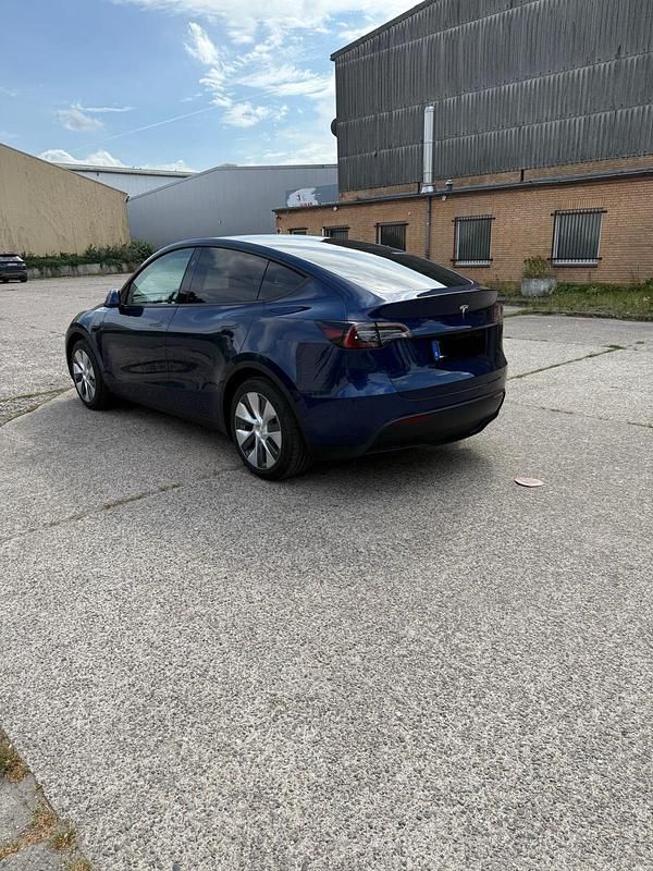 Gebraucht Tesla Model Y RWD 161 kW (220 PS) 2024 Blau SUV