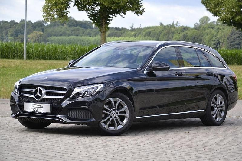 Gebraucht Mercedes C220 170 PS (125 kW) 2017 Schwarz Kombi
