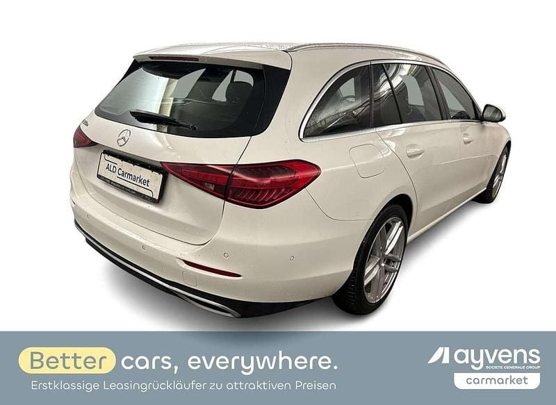 Gebraucht Mercedes C300e Avantgarde 204 PS (150 kW) 2022 Polarweiss  unilack Kombi