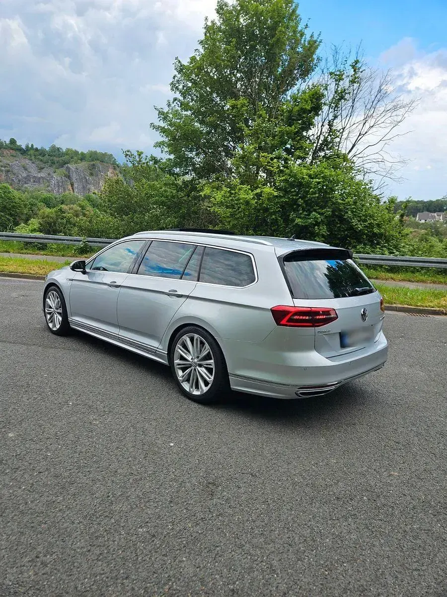 Gebraucht VW Passat 239 PS (175 kW) 2017 Silber Kombi