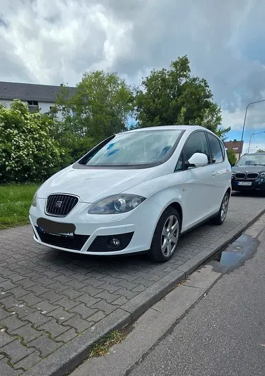 Gebraucht Seat Altea 105 PS (77 kW) 2011 Weiß Van / Kleinbus
