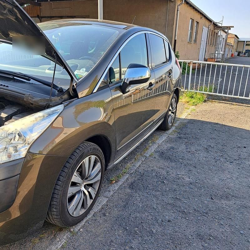 Gebraucht Peugeot 3008 150 PS (110 kW) 2011 Braun Kombi