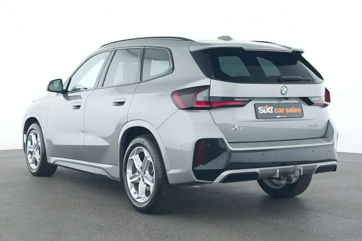 Gebraucht BMW X1 M Sport 211 PS (155 kW) 2025 Silber SUV