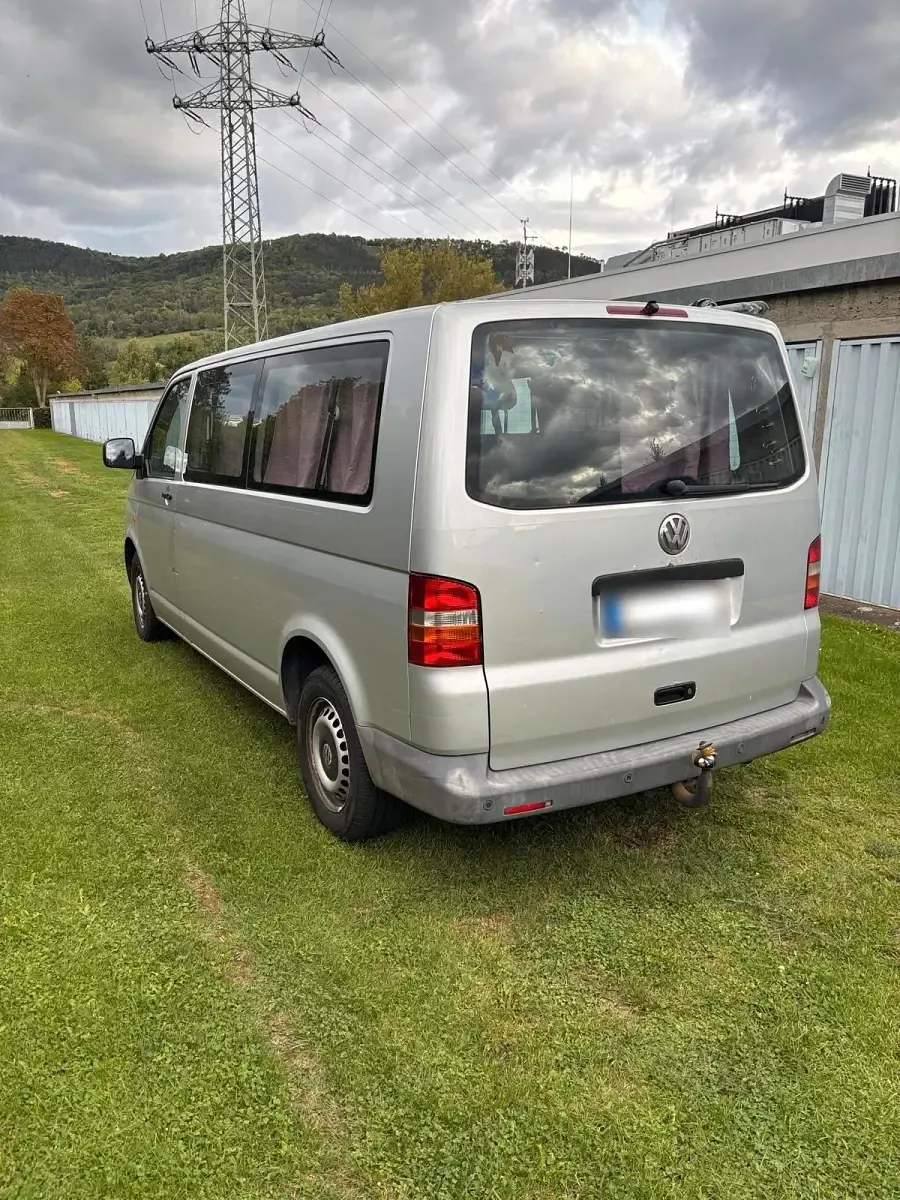 Używany VW Transporter 130 KM (95 kW) 2004 Srebrny Van